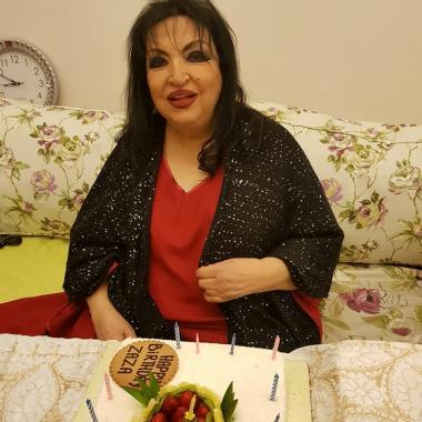 بالصور: احتفال عائلي مميز بعيد ميلاد سميرة توفيق