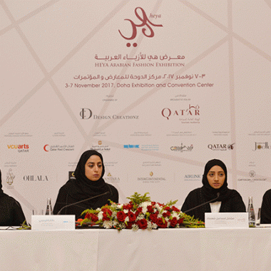 معرض هي للأزياء العربية يحتفي بالمصممين ورواد الأعمال القطريين