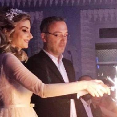 الوسط الغنائي اللبناني يحتفي بزواج الشاعر منير بو عساف