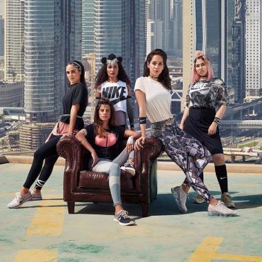 Nike تستعين بأبرز المؤثرات العربيات لحملتها الإعلانية