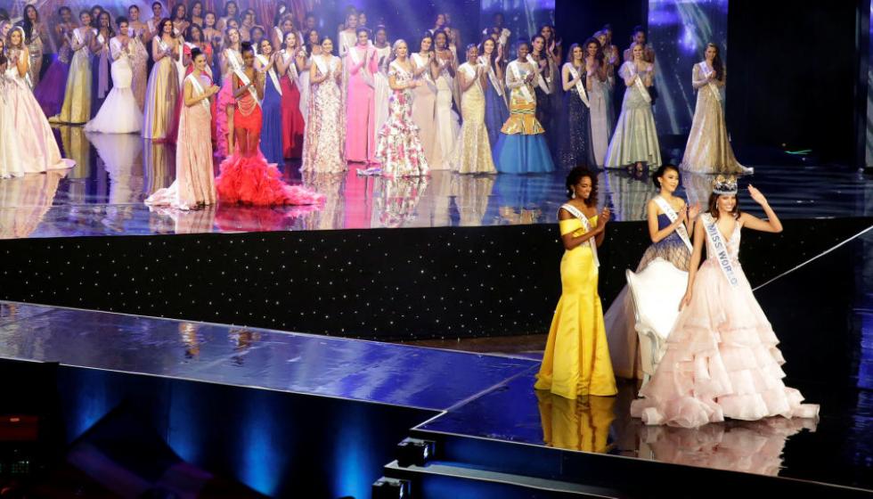 بعد 17 عاما مانوشي شيلار تعيد لقب ملكة جمال العالم إلى الهند