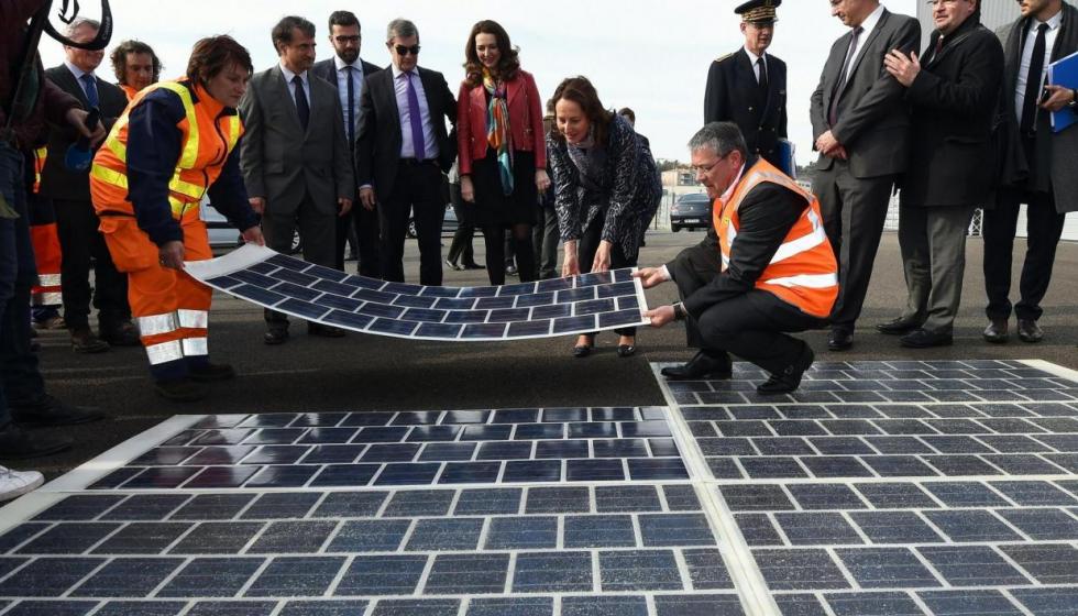  أول طريق في العالم تولّد الطاقة الشمسية في فرنسا