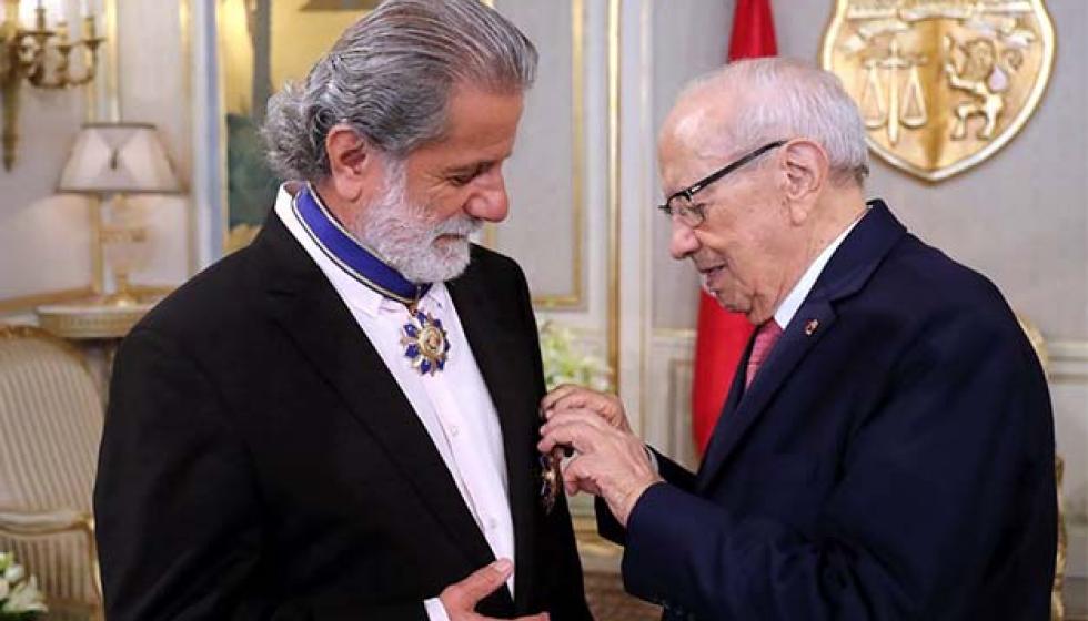 وسام الاستحقاق التونسي من الصنف الأول لمارسيل خليفة